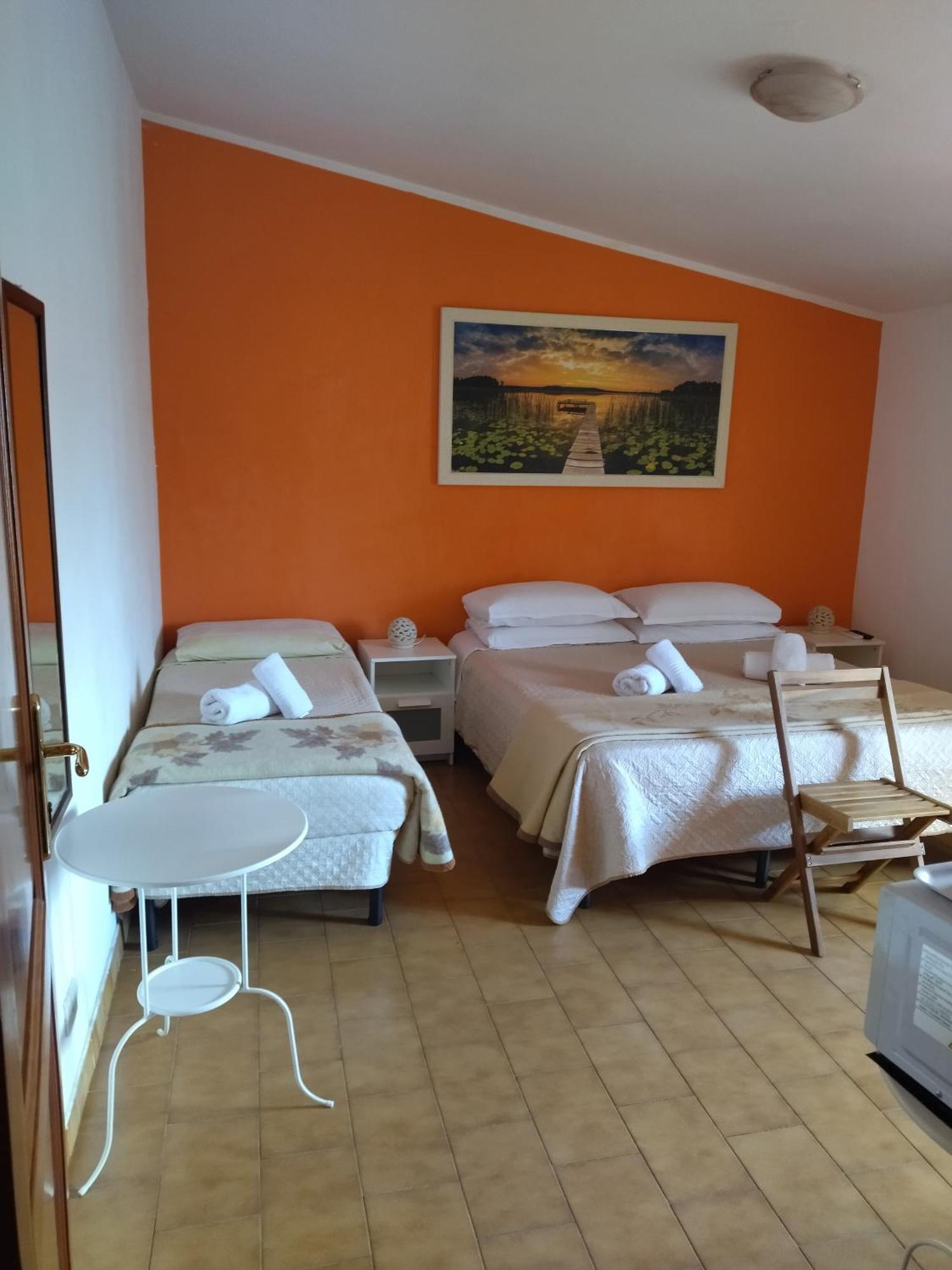 B&B La Pace Ardea Exterior photo